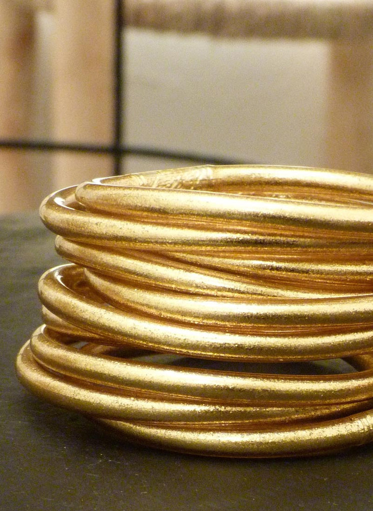 WOWORAMA Teardrop Gold Cuff Bracelets for Women Adjustable 18K Gold Plated  Chunky Open Cuff Bangle Bracelets Minimalist Thick Gold Wrist Cuff Bracelets,  Adjustable, Brass, no gemstone : Amazon.co.uk: Fashion